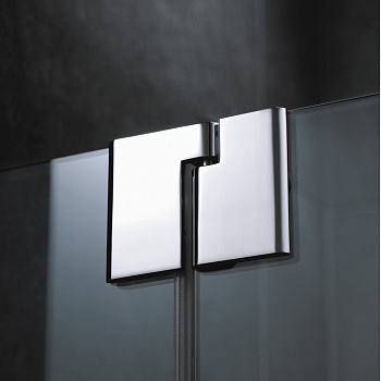 Стеклянная перегородка в душевую нишу с распашной дверью и добором Стеклянная перегородка в душевую нишу с распашной дверью и добором