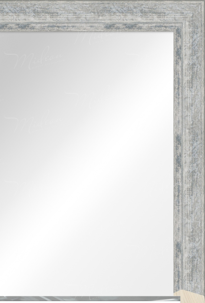 Зеркало 559.407.557 в деревянной раме